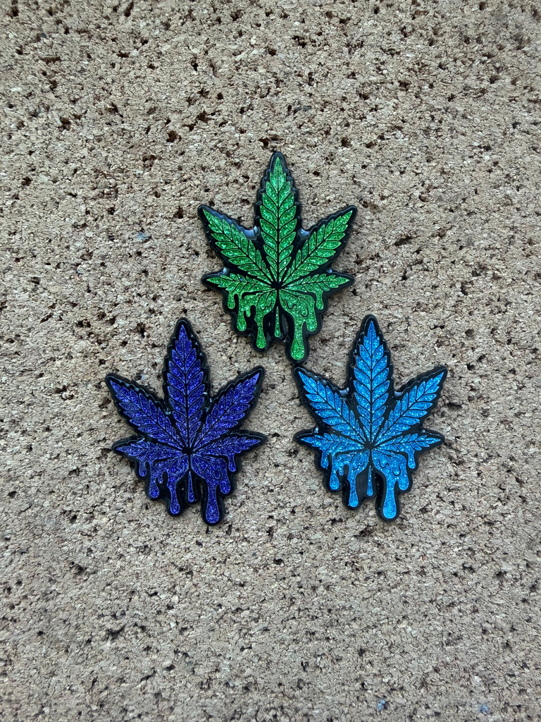 Melty leaf Pin