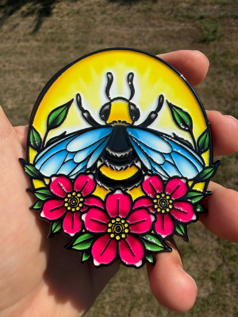 Tattoo Bee Pin (Dominik Lupo)